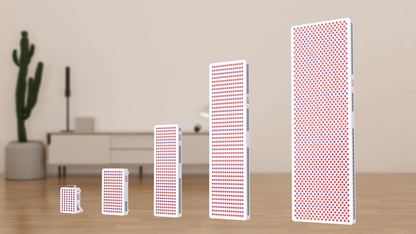 5 maten panelen naast elkaar in vage woonkamerachtergrond